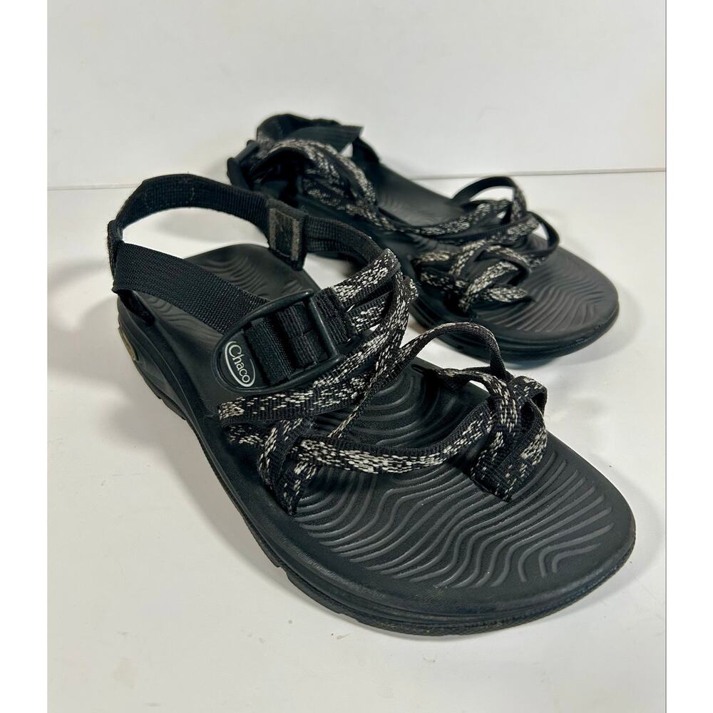 Chaco ZVOLV X2 Womens Size 6 Black Toe Loop Sport Sandals Hiking Gorpcore